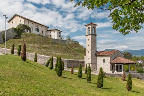 Vista Santuario Ancona e Palazzo di sopra
